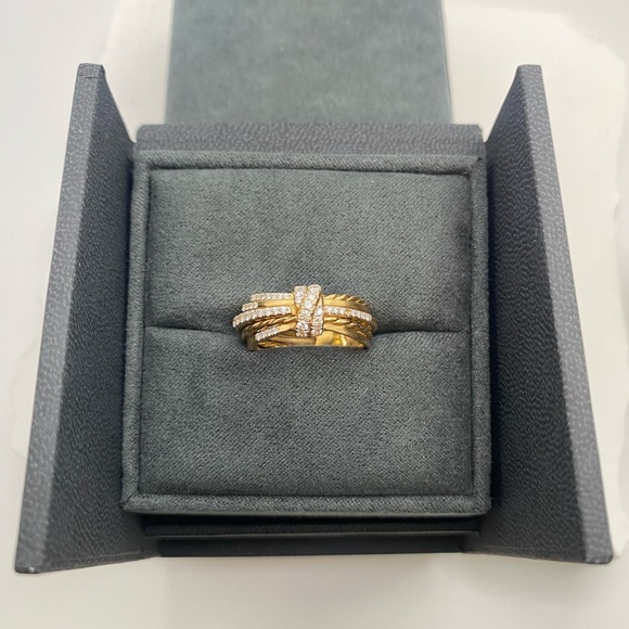 David yurman ring Angelika Linear Ring with Diamonds and Gold - Picture 10 of 17